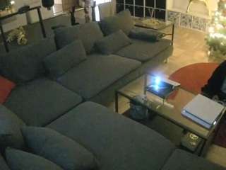 voyeurcam-julmodels-living-3