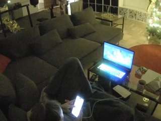 voyeurcam-julmodels-living-3