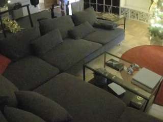 voyeurcam-julmodels-living-3