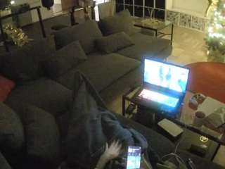 voyeurcam-julmodels-living-3