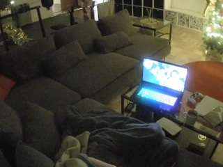 voyeurcam-julmodels-living-3