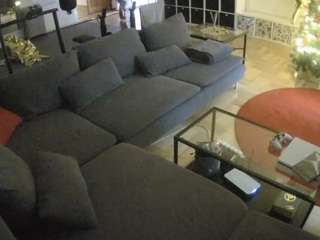 voyeurcam-julmodels-living-3