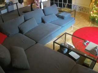 voyeurcam-julmodels-living-3