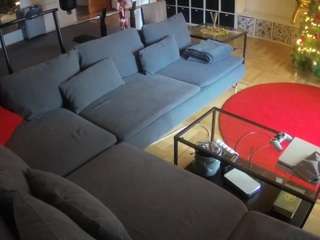 voyeurcam-julmodels-living-3