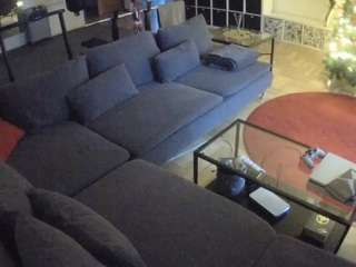 voyeurcam-julmodels-living-3