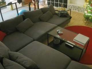 voyeurcam-julmodels-living-3