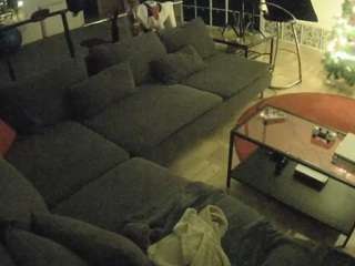 voyeurcam-julmodels-living-3