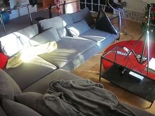 voyeurcam-julmodels-living-3