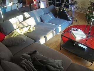 voyeurcam-julmodels-living-3