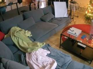 voyeurcam-julmodels-living-3