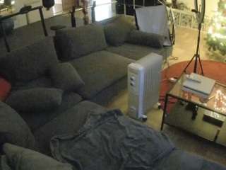 voyeurcam-julmodels-living-3