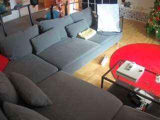 voyeurcam-julmodels-living-3