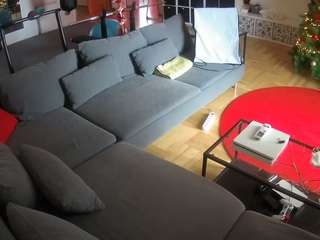 voyeurcam-julmodels-living-3