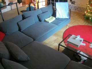 voyeurcam-julmodels-living-3