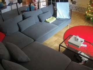 voyeurcam-julmodels-living-3
