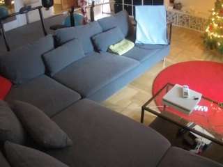 voyeurcam-julmodels-living-3