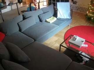 voyeurcam-julmodels-living-3