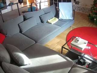 voyeurcam-julmodels-living-3