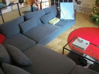 voyeurcam-julmodels-living-3
