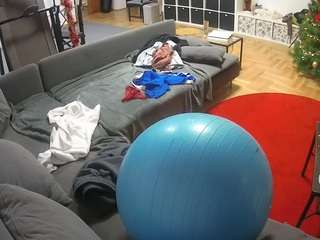 voyeurcam-julmodels-living-3 camsoda