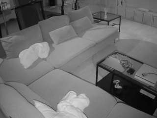 voyeurcam-julmodels-living-3