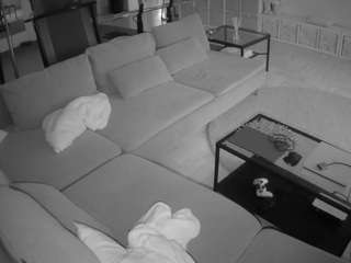 voyeurcam-julmodels-living-3 webcam