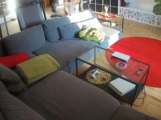 voyeurcam-julmodels-living-3 webcam