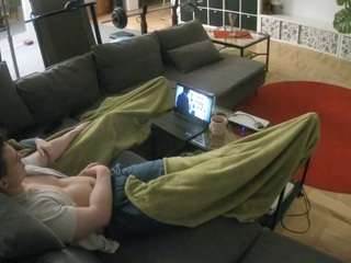 voyeurcam-julmodels-living-3 webcam