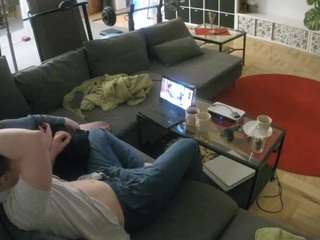 voyeurcam-julmodels-living-3 webcam