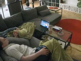 voyeurcam-julmodels-living-3 webcam