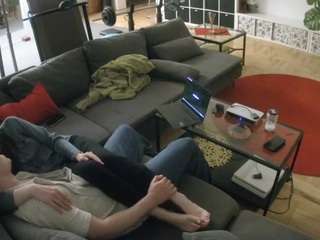 voyeurcam-julmodels-living-3 webcam