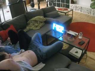 voyeurcam-julmodels-living-3 webcam