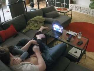 voyeurcam-julmodels-living-3 webcam