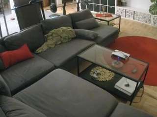 voyeurcam-julmodels-living-3 webcam