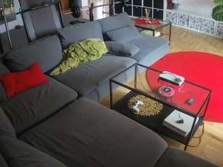 voyeurcam-julmodels-living-3 webcam