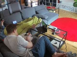 voyeurcam-julmodels-living-3 webcam