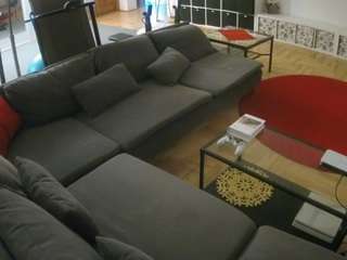 voyeurcam-julmodels-living-3