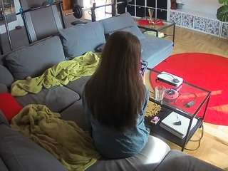 voyeurcam-julmodels-living-3 webcam