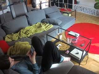 voyeurcam-julmodels-living-3 webcam