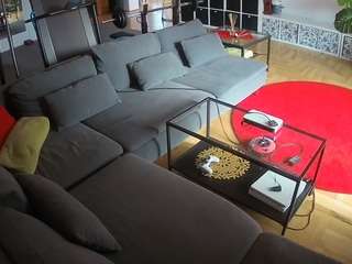 voyeurcam-julmodels-living-3 webcam