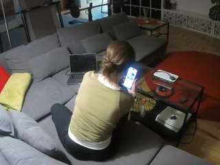 voyeurcam-julmodels-living-3 webcam