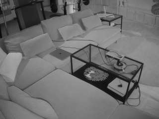 voyeurcam-julmodels-living-3 webcam