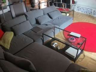 voyeurcam-julmodels-living-3