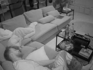 voyeurcam-julmodels-living-3 webcam