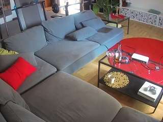 voyeurcam-julmodels-living-3