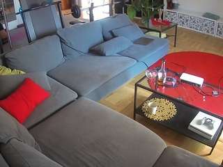 voyeurcam-julmodels-living-3 webcam