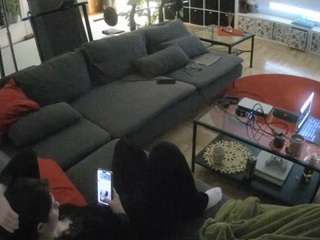 voyeurcam-julmodels-living-3 webcam