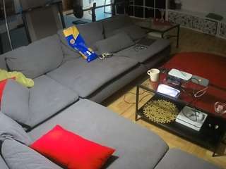 voyeurcam-julmodels-living-3 webcam