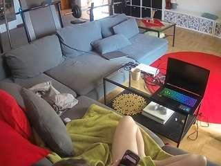 voyeurcam-julmodels-living-3