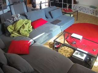 voyeurcam-julmodels-living-3 webcam